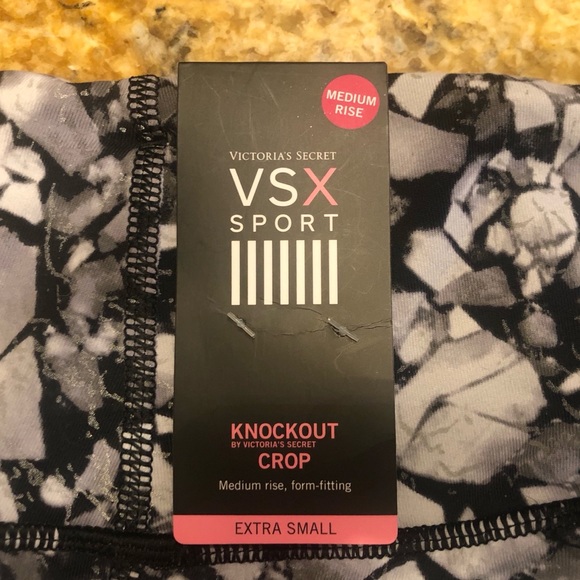 VSX Knockout crop reflective leggings - Picture 4 of 6